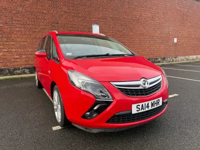 Second-hand Vauxhall Zafira SRi 170 CP (125 kW) 2014 Roșu Monovolum