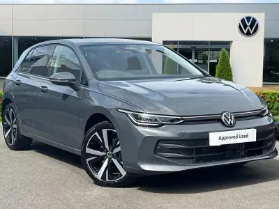 Begagnad VW Golf VIII Match 147 HK (108 kW) 2026 Grå Halvkombi