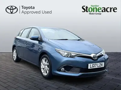 Used Toyota Auris Hybrid