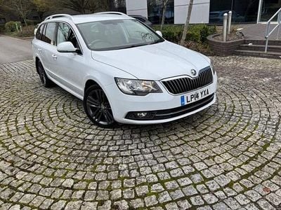 Used Skoda Superb Tour 2014 White Estate