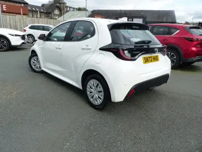 Used Mazda 2 2022 White Hatchback