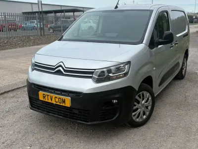 Used Citroën Berlingo 100 HP (73 kW) 2020 Silver MPV