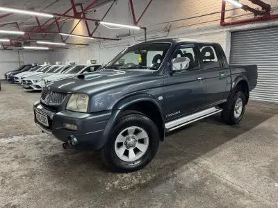 Used Mitsubishi L200 113 HP (83 kW) 2006 Grey Pickup