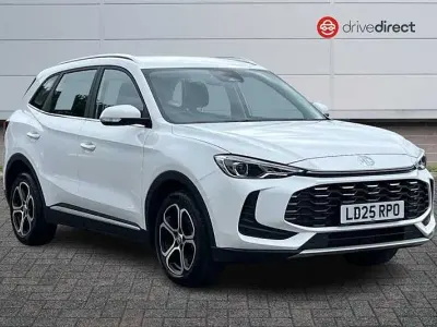Używany MG ZS SE 196 KM (144 kW) 2025 Biały SUV