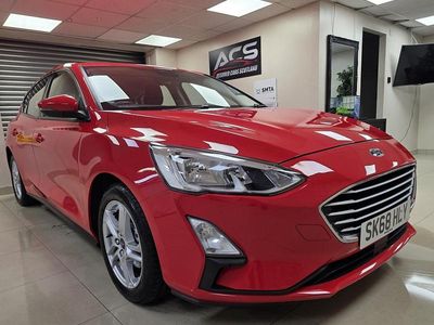 Used Ford Focus Zetec 100 HP (73 kW) 2018 Red Hatchback