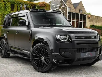 Used Land Rover Defender HSE 250 HP (183 kW) 2023 Black SUV