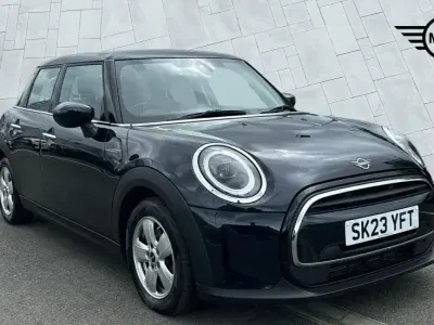 Used Mini Cooper Classic 134 HP (98 kW) 2023 Black Hatchback