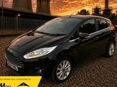 Used Ford Fiesta Titanium 125 HP (91 kW) 2017 Black Hatchback