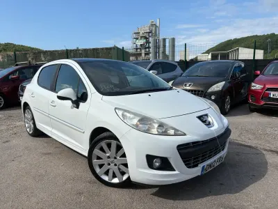 Second-hand Peugeot 207 2012 Alb Hatchback