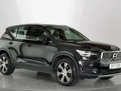 Begagnad Volvo XC40 Inscription 161 HK (118 kW) 2022 SUV