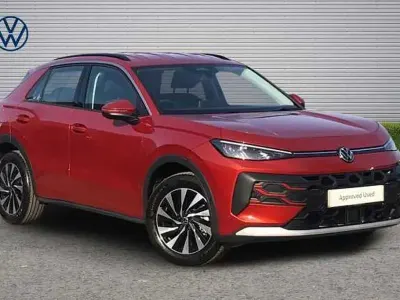 Used VW T-Roc Life 116 HP (85 kW) 2026 Red SUV