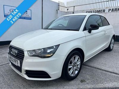 Used Audi A1 Design 105 HP (77 kW) 2012 White Hatchback