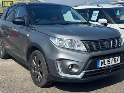 Gebraucht Suzuki Vitara SZ-T 112 PS (82 kW) 2019 Grau SUV