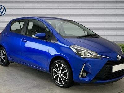 Used Toyota Yaris 111 HP (81 kW) 2018 Blue Hatchback