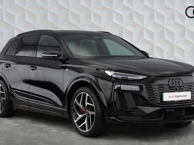 Black Used 2025 Audi e-tron Performance SUV | £52,450