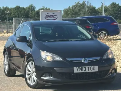Used Vauxhall Astra GTC SRi 165 HP (121 kW) 2013 Black Hatchback