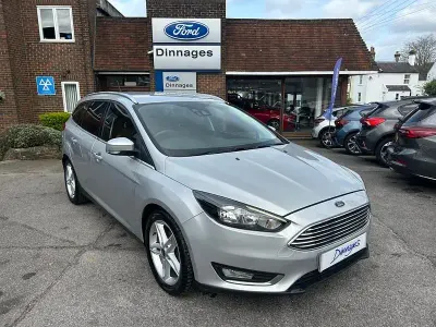 Używany Ford Focus Titanium 120 KM (88 kW) 2017 Srebrny Kombi