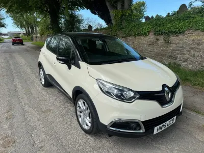 Używany Renault Captur Dynamique 90 KM (66 kW) 2015 Beżowy SUV