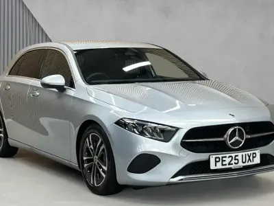Käytetty Mercedes A200 Executive 163 HP (119 kW) 2025 Hopea