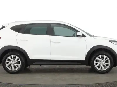 Used Hyundai Tucson SE 2019 White SUV