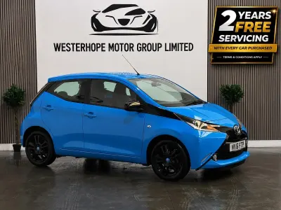 Used Toyota Aygo X-cite 69 HP (50 kW) 2016 Blue Hatchback