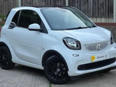 Used Smart ForTwo Coupé Premium 71 HP (52 kW) 2017 White Coupe