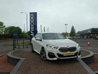 Begagnad BMW 218 M Sport 140 HK (102 kW) 2020 Vit Sedan
