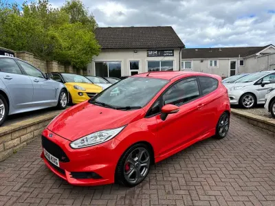 Używany Ford Fiesta ST 2016 Pomarańczowy Hatchback