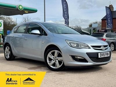 Used Vauxhall Astra SRi 140 HP (102 kW) 2015 Silver Hatchback