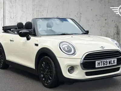 Used Mini Cooper Classic 134 HP (98 kW) 2020 White Hatchback