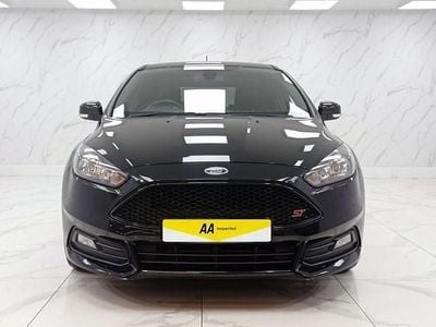 Used Ford Focus ST 250 HP (183 kW) 2018 Black Hatchback