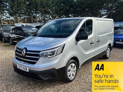 Grey Used 2022 Renault Trafic Business MPV | £14,000 (Good price)