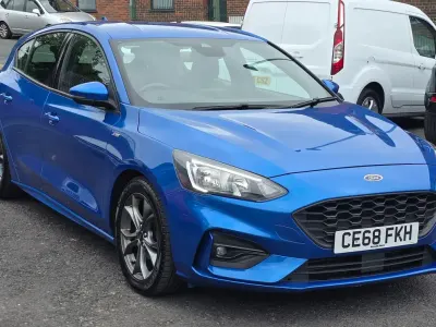 Used Ford Focus ST-Line 125 HP (91 kW) 2018 Blue Hatchback