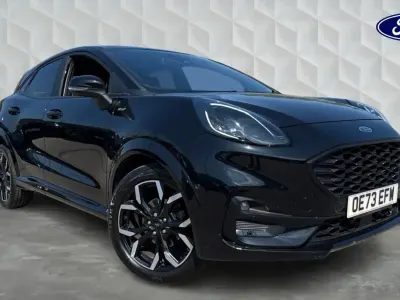 Begagnad Ford Puma ST-Line X 2023 Svart SUV