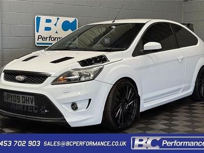 Used Ford Focus ST 2009 White Hatchback