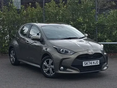 Used Toyota Yaris 116 HP (85 kW) 2024 Bronze Hatchback