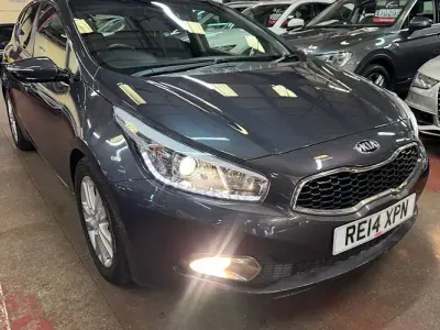 Used Kia Ceed 128 HP (94 kW) 2014 Silver Hatchback