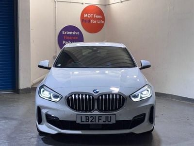 Used BMW 118 M Sport 138 HP (101 kW) 2021 White Hatchback