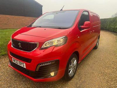 Used Peugeot Expert Premium 145 HP (106 kW) 2022 Red Van