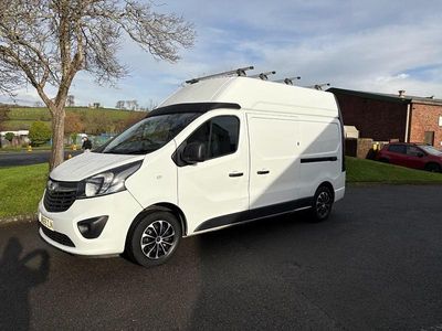 White Used 2019 Vauxhall Vivaro MPV | £13,995 (A bit pricey)