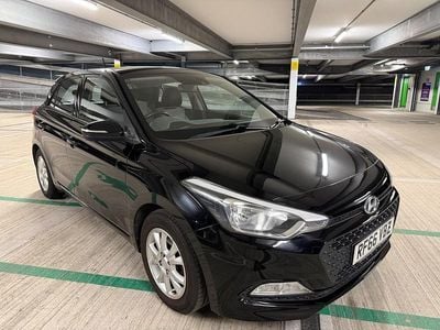 Used Hyundai i20 SE 84 HP (61 kW) 2016 Black Hatchback