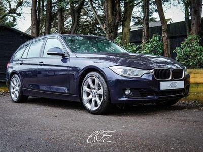 Used BMW 330 Comfort Edition 258 HP (189 kW) 2015 Blue Estate