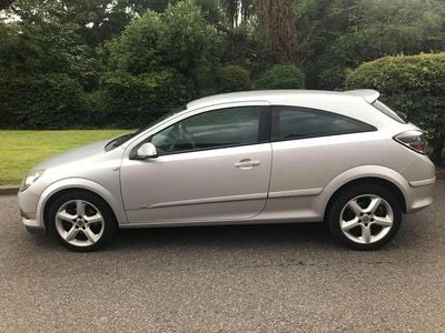 Used Vauxhall Astra Sport 101 HP (74 kW) 2007 Silver Hatchback