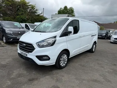 Used Ford Transit Custom Limited 130 HP (95 kW) 2023 White Van