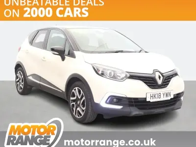Used Renault Captur Iconic 90 HP (66 kW) 2018 Cream/black SUV