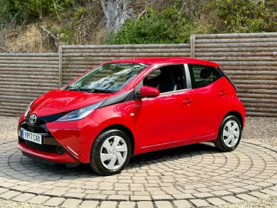 Used Toyota Aygo X-play 68 HP (50 kW) 2017 Red Hatchback