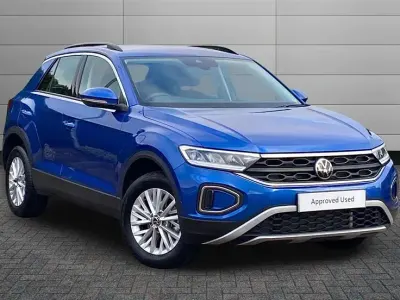 Begagnad VW T-Roc Life 150 HK (110 kW) 2025 Blå SUV