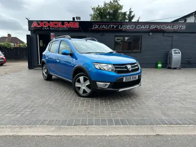 Used Dacia Sandero Lauréate 2015 Blue Hatchback