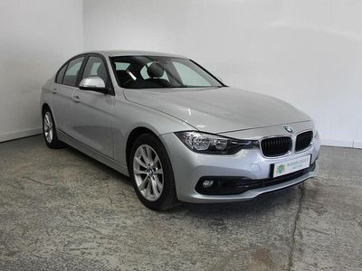 Begagnad BMW 320 Impressive 2017 Silver Sedan