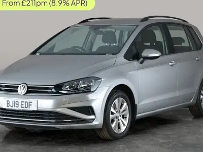 Used VW Golf VII SE 131 HP (96 kW) 2019 Silver Hatchback